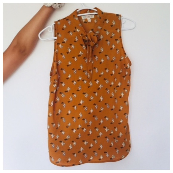 Love Fire sleeveless cactus print mustard color with neck tie - Picture 5 of 10
